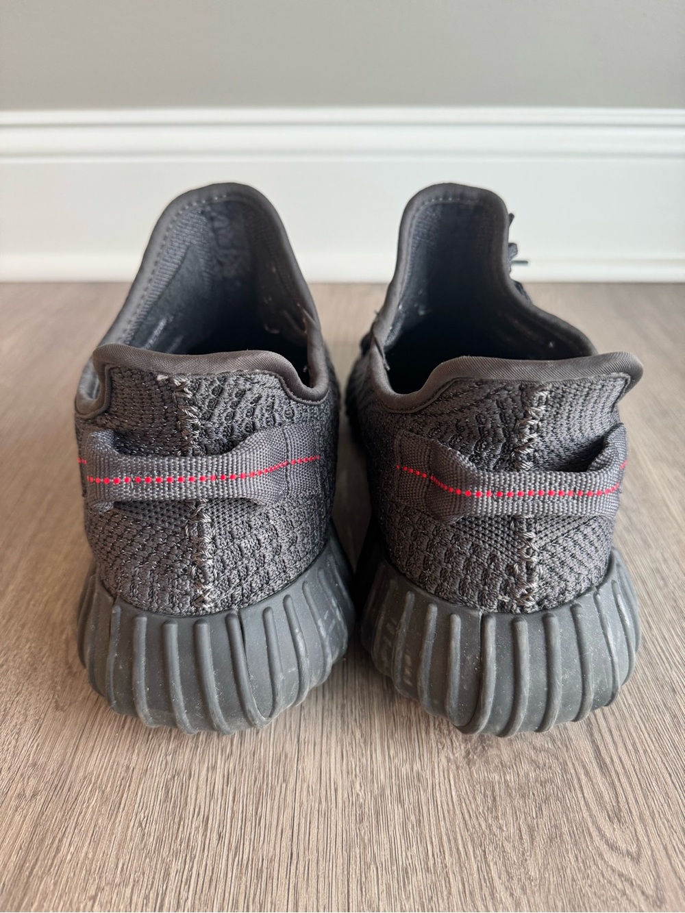 adidas Yeezy Boost 350 V2 - Picture 3 of 4